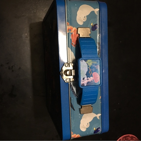 Finding Dory Metal Tin Box. - Picture 4 of 7